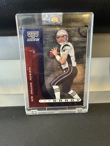 Tarjeta de novato Playoff Momentum Tom Brady #180 RC 2000 621/750 - Imagen 1 de 15