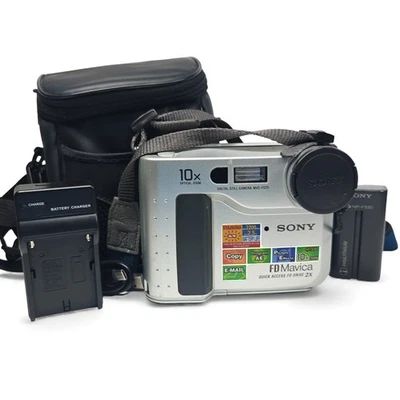 Sony Mavica MVC-FD75 0.4MP Digital Camera Vintage Floppy Disk Digicam Bundle - Image 1 of 4