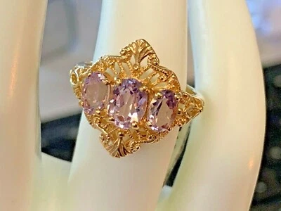 10k YELLOW GOLD 4.00CT, 3 oval GENUINE amethyst gemstone ring 3.3GR WOMENS - Image 1 of 4