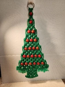 Vintage Macrame Handmade Mid Century Christmas Tree Wall Door Wooden Red Beads - Picture 1 of 6