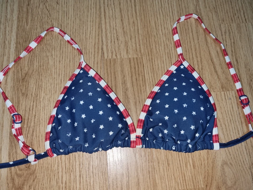 Gorgeous blue red white ESPIRT bikini top age 14 Years - Image 1 of 1
