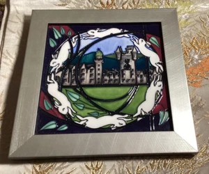 Moorcroft Balmoral Plaque Q7 Vicky Lovett 340£ First Mint Condition - Bild 1 von 4