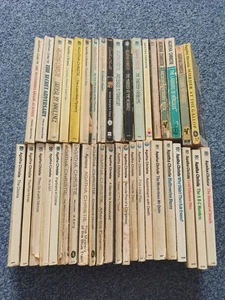 40x VINTAGE PB AGATHA CHRISTIE NOVELS PAN FONTANA TRIAD FILM TV FAIR-GOOD RANGE - Picture 1 of 10