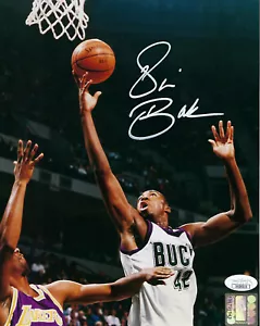 BUCKS Vin Baker Foto Firmada 8x10 JSA AUTENTICIDAD AUTOGRAFIADA Milwaukee 1a Primera Selección - Imagen 1 de 2