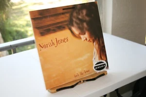 Norah Jones - Feels Like Home Vinyl Record 200G (New/Sealed) Classic Records - Picture 1 of 3