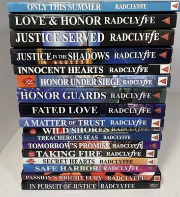 Radclyffe Lesbian Thriller Romance Fiction Huge Mixed Lot 17 Softcover Novels Foto 1 de 4