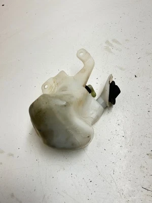 06 2006 Triumph Tiger 955i OEM Coolant Overflow Reservoir Bottle Tank Cap — 第 1/4 张图片