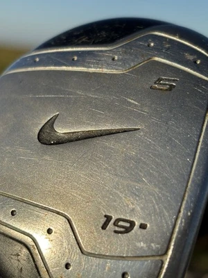 Nike T60 Fairway 5 madeira S destro 19 graus 42 pol, eixo flexível rígido Fujikura - Imagem 1 de 4