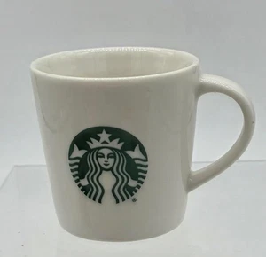 Taza de café espresso Starbucks 3 oz taza de cerámica blanca Demitasse 2015 logotipo de sirena verde - Imagen 1 de 8