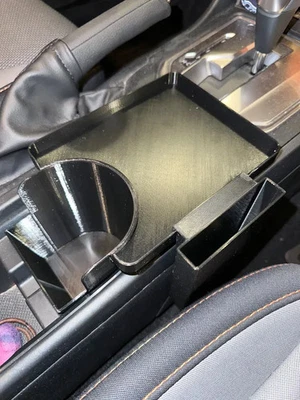 Bandeja portavasos con soporte para teléfono para Subaru Crosstrek modelos 2017-2023 - negra Foto 1 de 3