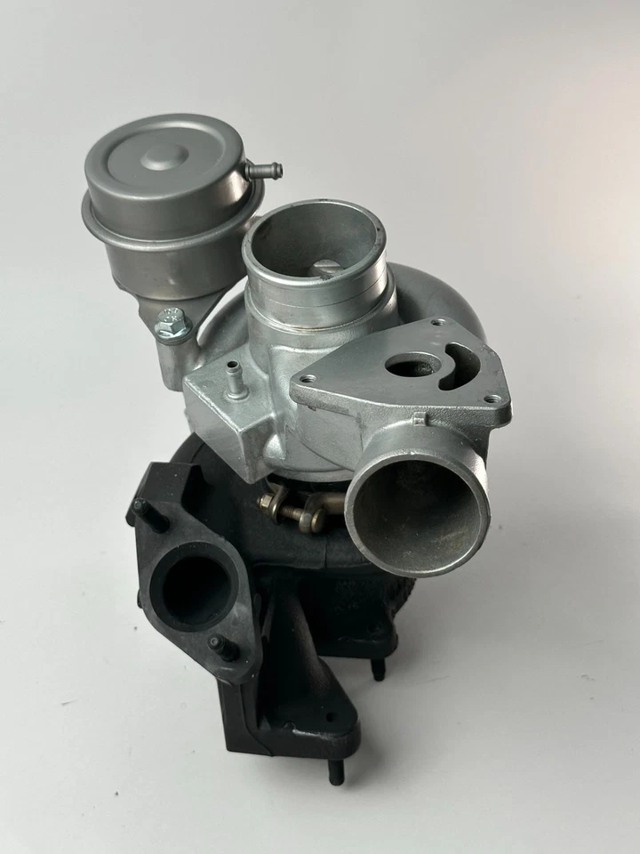 Turbocompresor OEM Mitsubishi TD04HL para Saab 9-5 9-4x y Cadillac SRX 2,8 L Foto 1 de 4