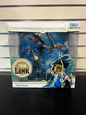 Primeras 4 figuras The Legend of Zelda: Breath of the Wild - Estatua de enlace de 10" Foto 1 de 4