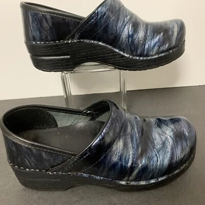 Dansko Black Blue Gray Abstract Professional Stapled Clogs 37 6.5 7 FLAWS - Picture 1 of 11