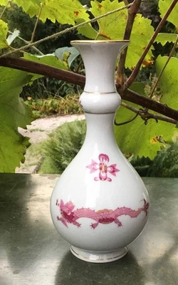 Meißen Porzellan Vase Enghalsvase reicher  Hofdrache pink Gold 1. Wahl - Bild 1 von 4