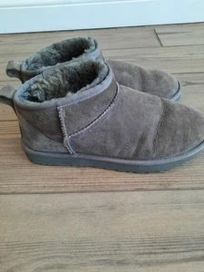 Womens Grey Classic Mini Ugg Boots Size UK 7 Us 9/EU 40 - Picture 1 of 9