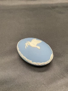 Vintage Wedgwood Peace Dove 1977 Trinket Holder With Box - Picture 1 of 4