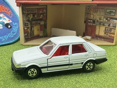 Tomica Toyota Corolla No. 32 4door Sedan Japan Black Box Series Rare N Mint VTG - Image 1 of 4