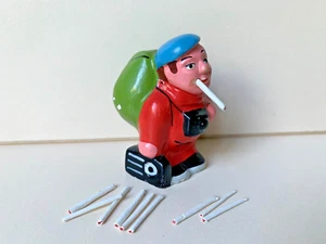 Rare Vintage Soviet gipsum Figurine Smoker  Tourist with radio USSR 10 cigarette - Picture 1 of 13