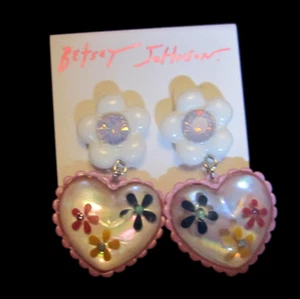 Betsey Johnson Hop To It Flower Heart Drop Earrings Multi - Picture 1 of 4