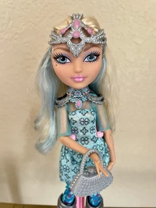 Ever After High Dragon Games Darling Charming Doll Complete - Picture 1 of 7