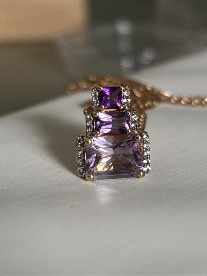 Increíble Collar Colgante Rosa de Francia Triple Amatista y Diamante Acento Foto 1 de 4