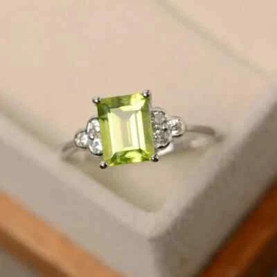 Anillo de San Valentín de diamantes y peridoto natural de 2,00 quilates de oro blanco real sólido de 14 quilates Foto 1 de 4