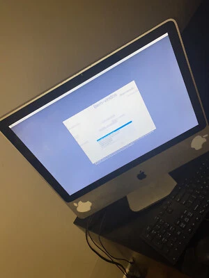 Apple iMac A1311 21.5" Desktop - MB950LL/A (October, 2009) - Image 1 of 4