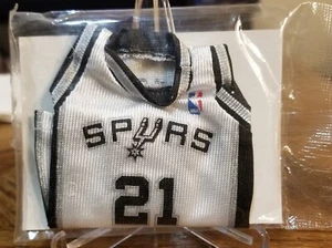 2007-08 Upper Deck Tim Duncan Mini Jersey! San Antonio Spurs. SEALED in package - Picture 1 of 7