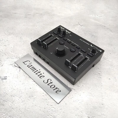 Roland VT-4 Voice Transformer AIRA Effect Processor Vocal JP VT4 Tabletop Black - Image 1 of 4