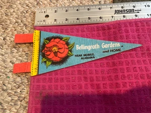 Pennant souvenir mobile vintage Bellingrath Gardens Alabama - SPEDIZIONE VELOCE - Foto 1 di 4