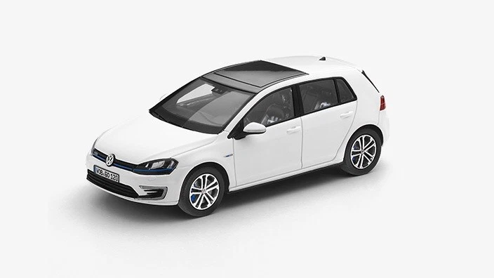 VW GOLF VII 7 5G GTE HYBRID DSG GTD GTI R PURE WHITE 1:43 SPARK (DEALER MODEL) - Image 1 of 1
