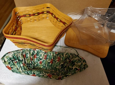 Longaberger 2001 Holiday Hostess Shining Star Basket, 2 protectors, liner & lid Cover