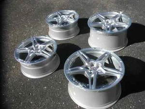 one rear 20" Chevy Corvette rim Chevy Corvette wheel original equipment alloy OE - Picture 1 of 3
