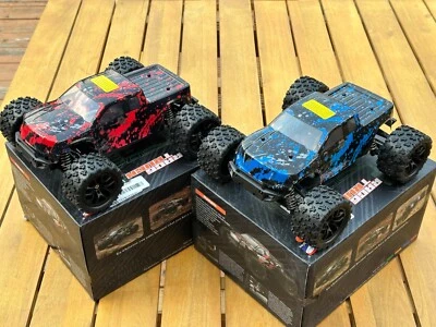 Paquete de 2 Coches, HAIBOXING Escala 1:18 Coche RC 18859, 4x4 AZUL y ROJO (NUEVO) Foto 1 de 4