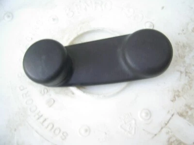 Manivela de janela OEM Ram, Dodge Jeep Mitsubishi motorista ou passageiro preto  - Imagem 1 de 2