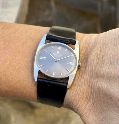 Vintage Universal Geneve 'Batwing' Manual Wind Stainless Steel 842608 Caliber 42 - Image 1 of 4