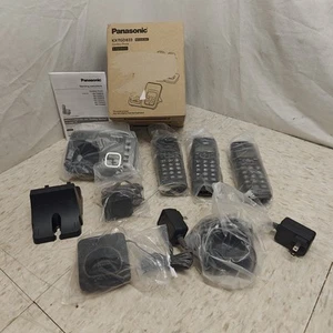 Panasonic KX-TGD833 metaliczny czarny bezprzewodowy cyfrowy system sekretarki - Zdjęcie 1 z 4