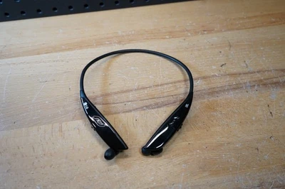 (D) LG HBS-810 Tone Ultra Premium Wireless Stereo Headphones Headset JBL Sound - Image 1 of 4
