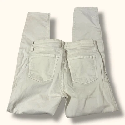 Pantalones de mezclilla para mujer Lucky Brand Ava ajustados 6/28 tiro medio lavado claro defectos blancos Foto 1 de 4