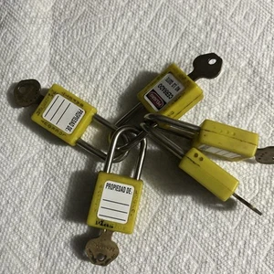 Master Lock LOTO safety lock out - Picture 1 of 2
