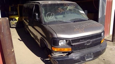 Compresor de aire acondicionado usado para: camioneta Chevrolet Express 3500 2004 6,0 grado A Foto 1 de 4