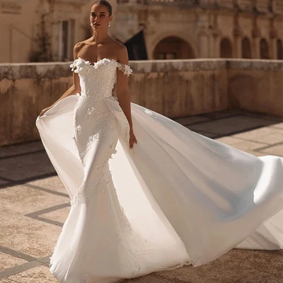 Vestido de novia sirena satinado con tren desmontable 3D flor sin mangas espalda sin espalda Foto 1 de 4
