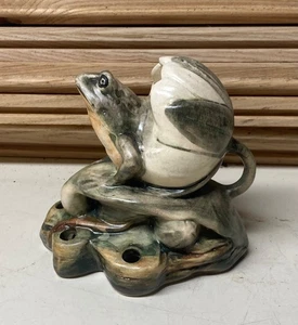 Vintage Weller Art Pottery MUSKOTA Frog Lotus Blossom Flower Frog Nice 4 1/2" T - Picture 1 of 6
