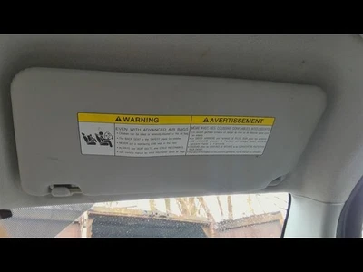 Parasol para pasajeros sin iluminación compatible con 07-13 SX4 21226 Foto 1 de 4