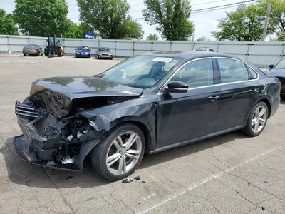 2014 Volkswagen Passat Windshield Wiper Motor FWD 2.5L Used 132K Miles - Image 1 of 4