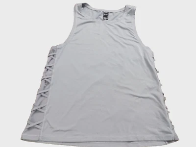 Camiseta sin mangas deportiva Victoria Secrets gris malla cruzada laterales brillante talla M usada en excelente estado Foto 1 de 4