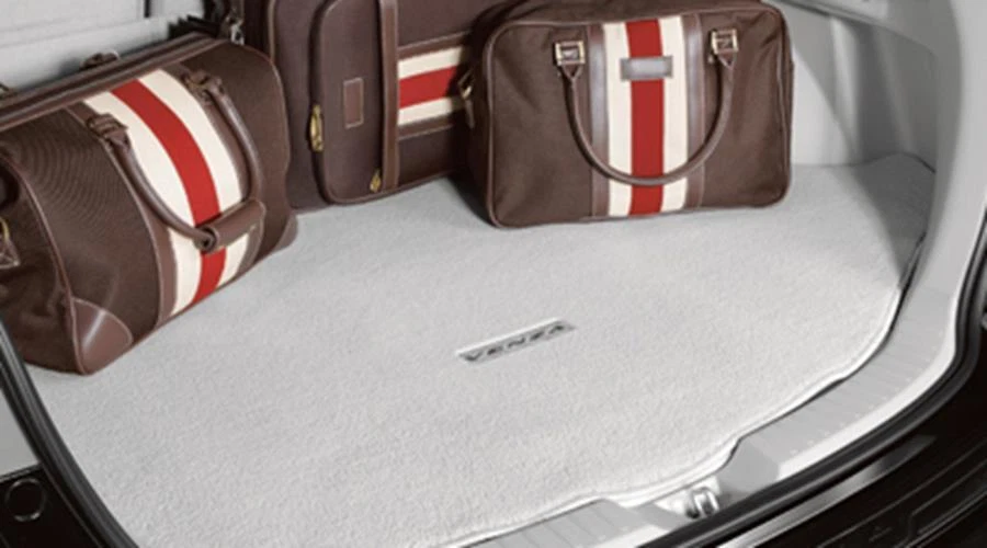 Alfombra de carga gris claro nueva OE Toyota '09-'15 Venza PT206-0T094-12 envío gratuito Foto 1 de 1