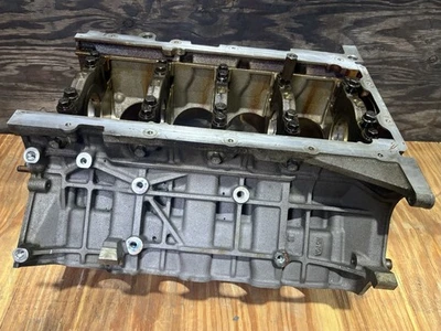 Ford Mustang GT 2012 5,0 Gen 1 genuino OEM bloque de motor desnudo estándar Foto 1 de 4