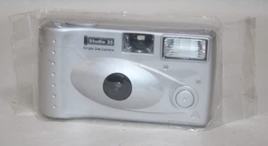 Studio 35 Einwegkamera mit Blitz 27 Belichtungen 35mm VERSIEGELT - Bild 1 von 4