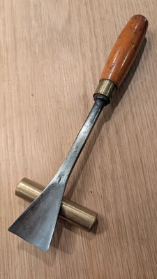 1.5" Large Woodcarving Fishtail Gouge,Probably British - Image 1 of 4